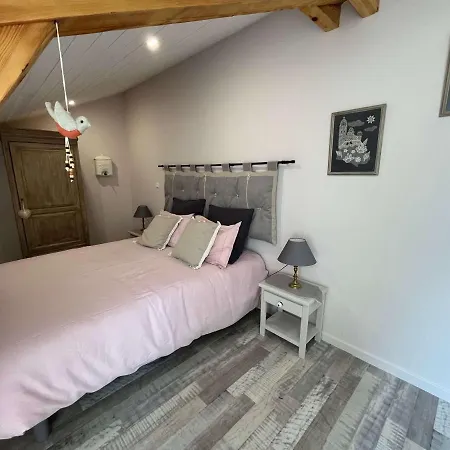 Le Jardin Du Dolaizon: Rouge Gorge Bed & Breakfast *